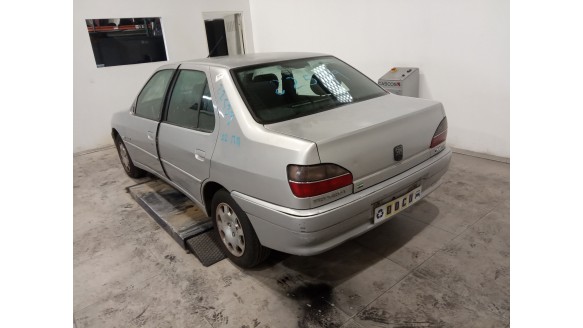 peugeot 306 berlina 3/4/5 puertas (s2) 1997-2003 del año 2000