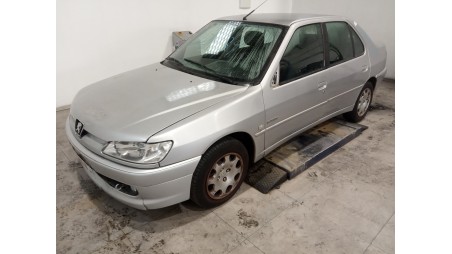 peugeot 306 berlina 3/4/5 puertas (s2) 1997-2003 del año 2000