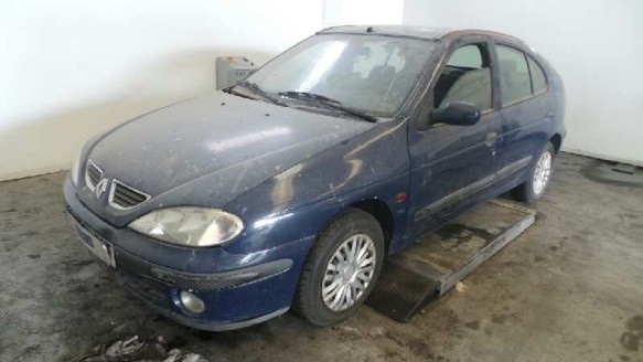 renault megane i fase 2 berlina (ba0) 1999-2002 del año 2000