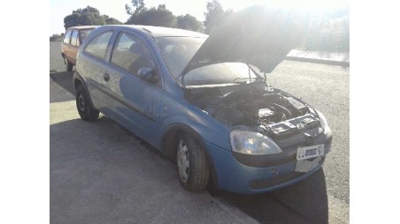 opel corsa c 2000-2003 del año 2001