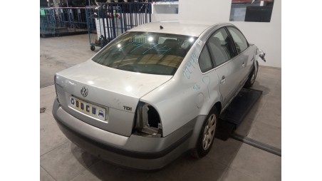 volkswagen passat berlina (3b3) 2000-2005 del año 2004