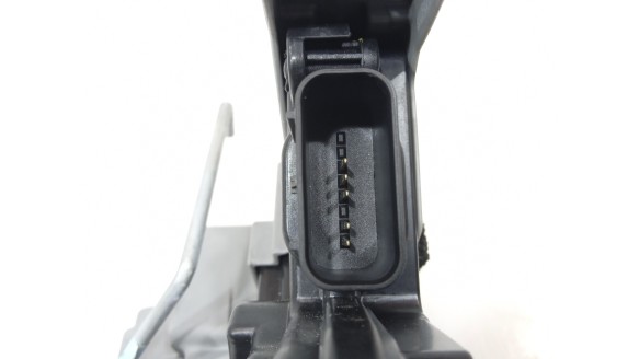 Recambio de cerradura puerta delantera derecha para kia niro 2016- 1.6gdi hybrid-141 referencia OEM IAM 81320AT110 81320AT110 