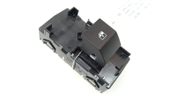 Recambio de mando elevalunas delantero derecho para kia niro 2016- 1.6gdi hybrid-141 referencia OEM IAM 93581AT200 93581AT200 