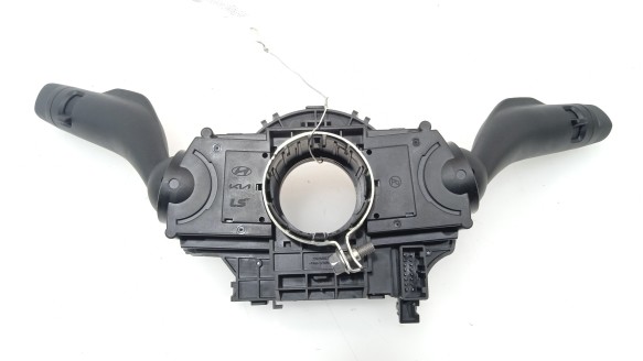 Recambio de mando multifuncion para kia niro 2016- 1.6gdi hybrid-141 referencia OEM IAM 934C5AT970 934C5AT970 