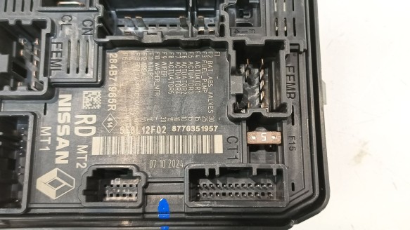 Recambio de caja reles / fusibles para dacia jogger (rk_) 2022- 1.6 hybrid 140 referencia OEM IAM 284B71965R 284B71965R 