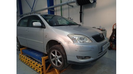 toyota corolla (_e12_) 2001-2007 del año 2002