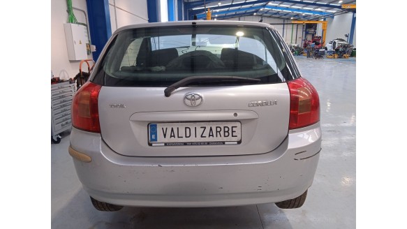 toyota corolla (_e12_) 2001-2007 del año 2002