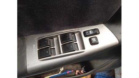 toyota corolla (_e12_) 2001-2007 del año 2002