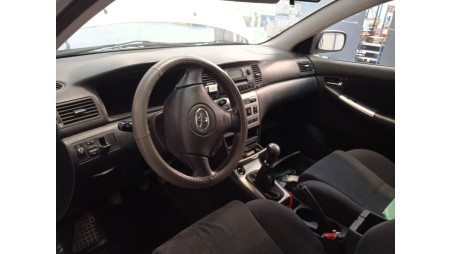 toyota corolla (_e12_) 2001-2007 del año 2002