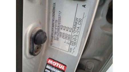 toyota corolla (_e12_) 2001-2007 del año 2002