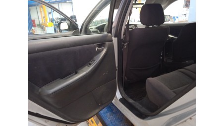 toyota corolla (_e12_) 2001-2007 del año 2002