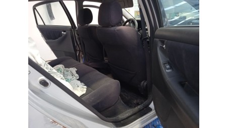 toyota corolla (_e12_) 2001-2007 del año 2002