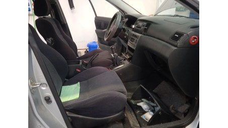 toyota corolla (_e12_) 2001-2007 del año 2002