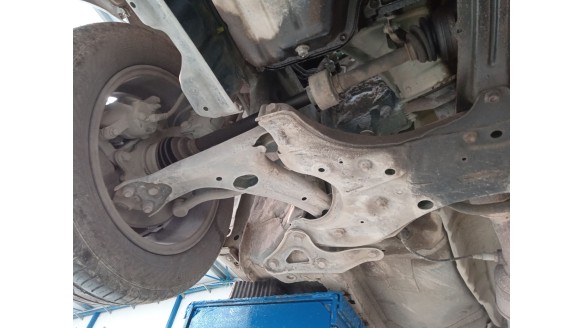 toyota corolla (_e12_) 2001-2007 del año 2002