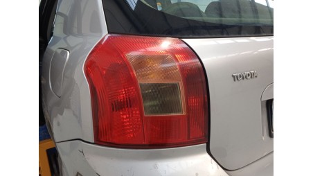 toyota corolla (_e12_) 2001-2007 del año 2002