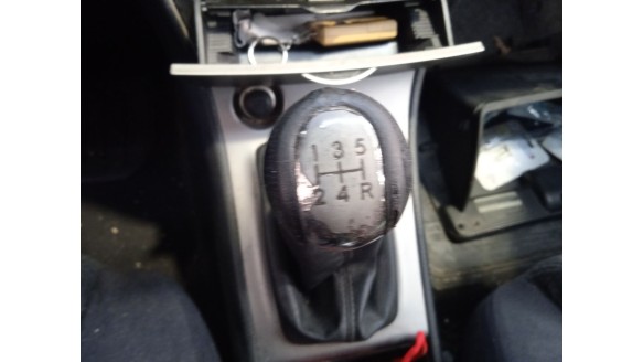 toyota corolla (_e12_) 2001-2007 del año 2002