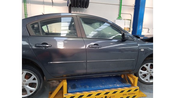 mazda 3 sedán (bk) 1999-2009 del año 2007