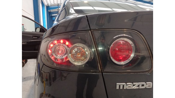 mazda 3 sedán (bk) 1999-2009 del año 2007