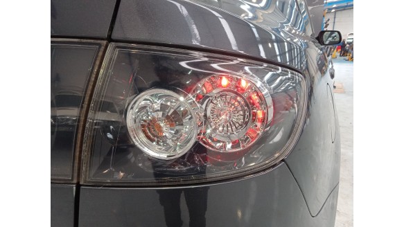 mazda 3 sedán (bk) 1999-2009 del año 2007