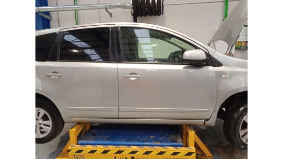 nissan note (e11, ne11) 2005-2013 del año 2011