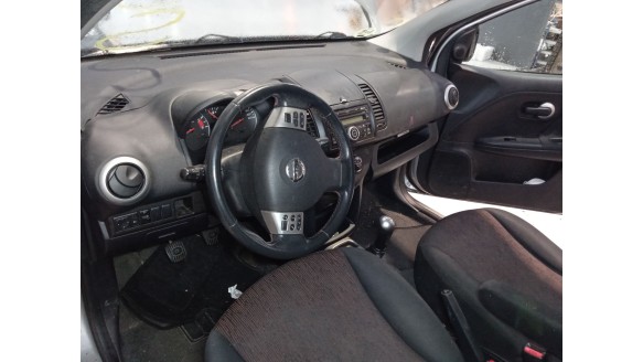 nissan note (e11, ne11) 2005-2013 del año 2011