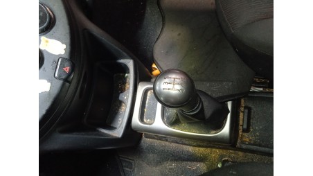 nissan note (e11, ne11) 2005-2013 del año 2011