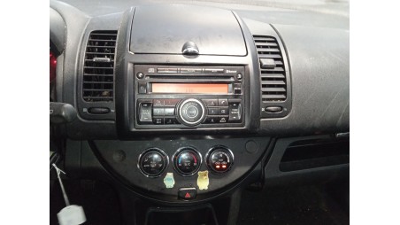 nissan note (e11, ne11) 2005-2013 del año 2011