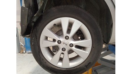 nissan note (e11, ne11) 2005-2013 del año 2011