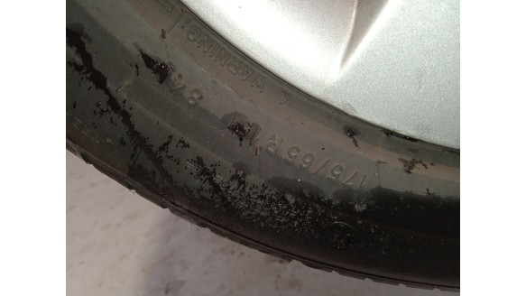 nissan note (e11, ne11) 2005-2013 del año 2011