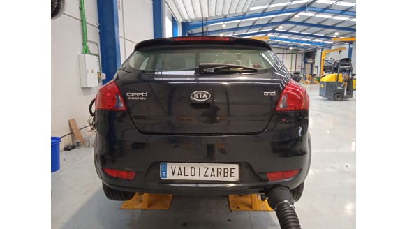 kia cee´d hatchback (ed) 2006-2012 del año 2010