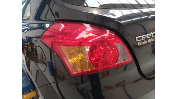 kia cee´d hatchback (ed) 2006-2012 del año 2010