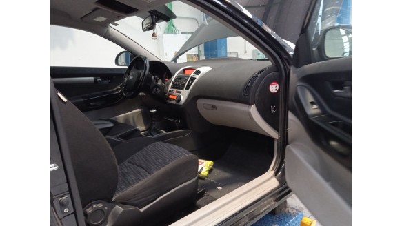 kia cee´d hatchback (ed) 2006-2012 del año 2010