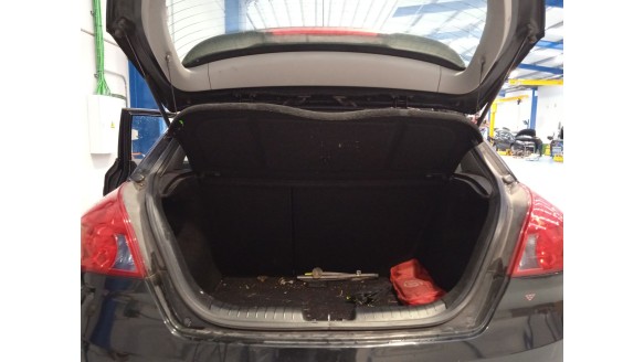 kia cee´d hatchback (ed) 2006-2012 del año 2010