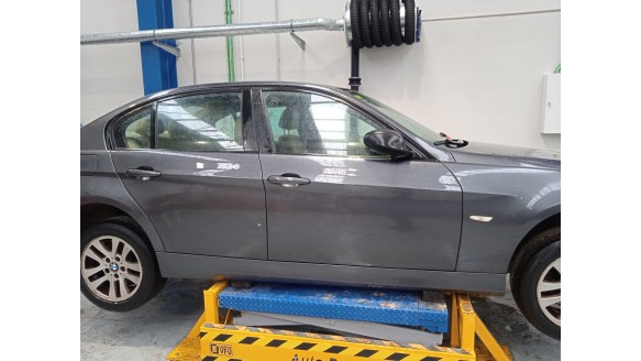 bmw 3 (e90) 2004-2012 del año 2006