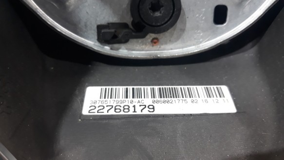 Recambio de volante para opel ampera 2011-2015 excellence referencia OEM IAM 22768179 22768179 