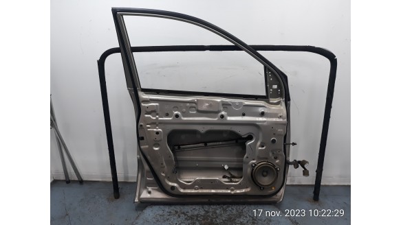 Recambio de puerta delantera izquierda para renault koleos 2008-2015 privilege referencia OEM IAM 801010029R 801010029R 