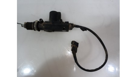 Recambio de motor cierre centralizado delantero derecho para tata xenon 4x4 2010- referencia OEM IAM ID 1361095  