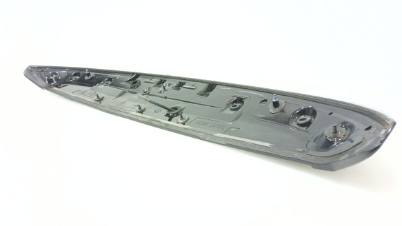 Recambio de aleron trasero para hyundai i30 (gd) 2011- 1.4 crdi referencia OEM IAM 87211A6001 87210A6001 