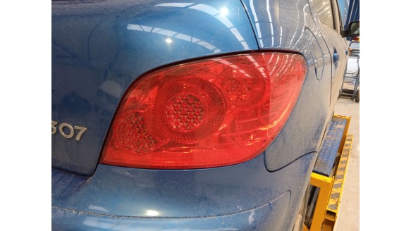 peugeot 307 (3a/c) 2000-2012 del año 2006