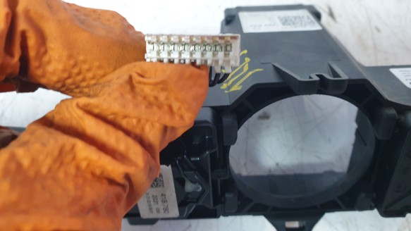 Recambio de mando multifuncion para seat leon (5f1) 2012-2021 1.5 tsi referencia OEM IAM 5Q1953521AA  