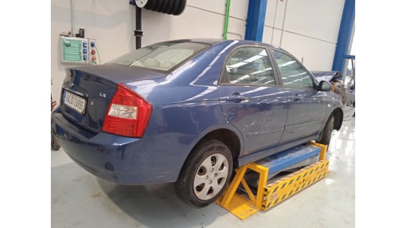 kia cerato i sedán (ld) 2004-2011 del año 2005