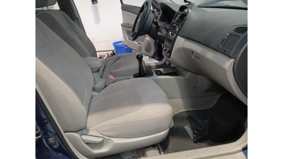 kia cerato i sedán (ld) 2004-2011 del año 2005