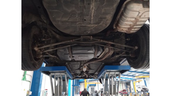 kia cerato i sedán (ld) 2004-2011 del año 2005