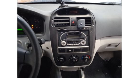 kia cerato i sedán (ld) 2004-2011 del año 2005