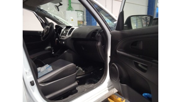 kia venga (yn) 2010- del año 2010