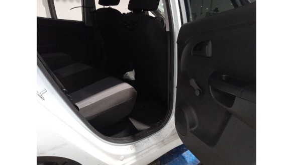 kia venga (yn) 2010- del año 2010