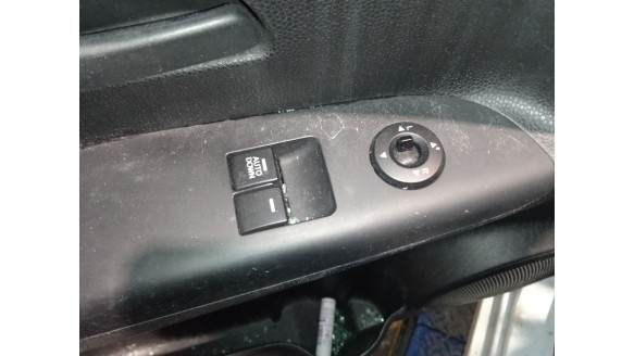 kia venga (yn) 2010- del año 2010