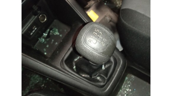 kia venga (yn) 2010- del año 2010