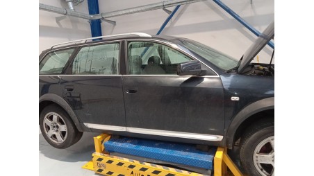 audi allroad c5 (4bh) 2000-2005 del año 2000