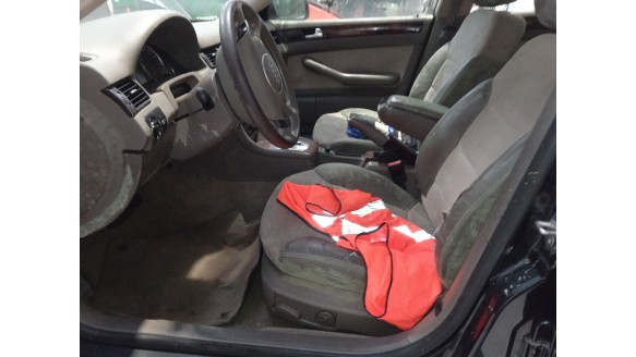 audi allroad c5 (4bh) 2000-2005 del año 2000